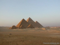 17 piramide descoperite de satelit, la Saqqarra